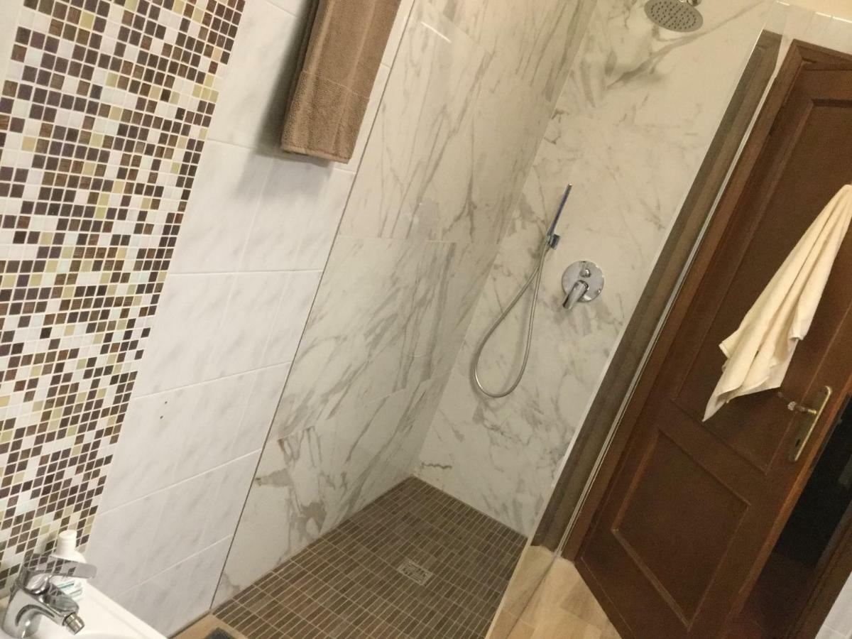 Sabry Apartment San Giuliano Terme Bagian luar foto